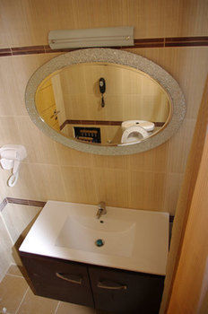 Gold Platanes (Rethymno)